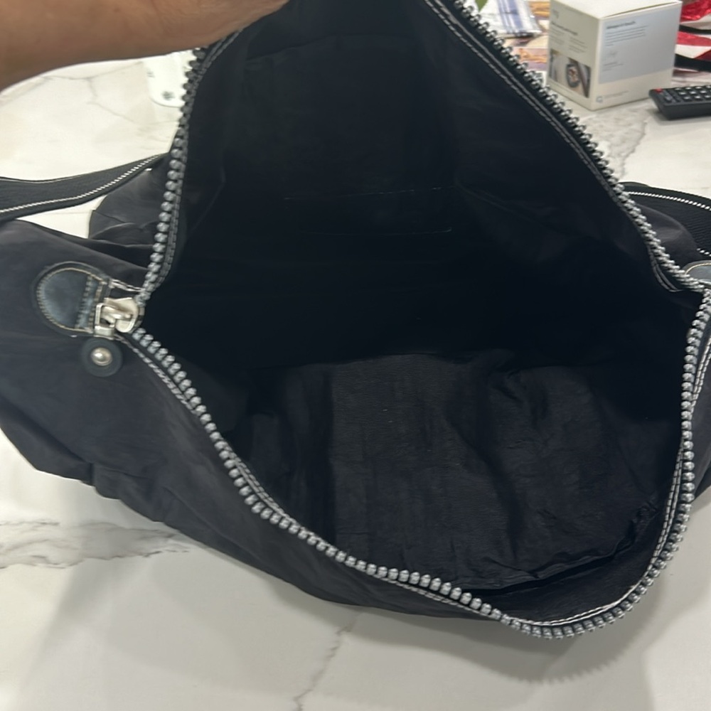 People Weekly Versatile Black Bag. - Picture 4 of 7